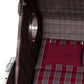 Strandkorb Trendy PURE Cliff XL SUN mit Bullaugen, Detail Liegefläche mit kariertem Dessin 472 und rotem Kissen