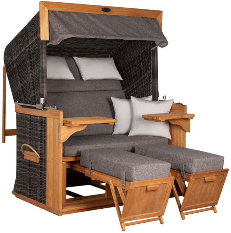 Strandkorb deVries PURE Friesland Sylt Teak PE stone grey Dessin 252 mit bequemen Polstern und verstellbaren Ablagen.
