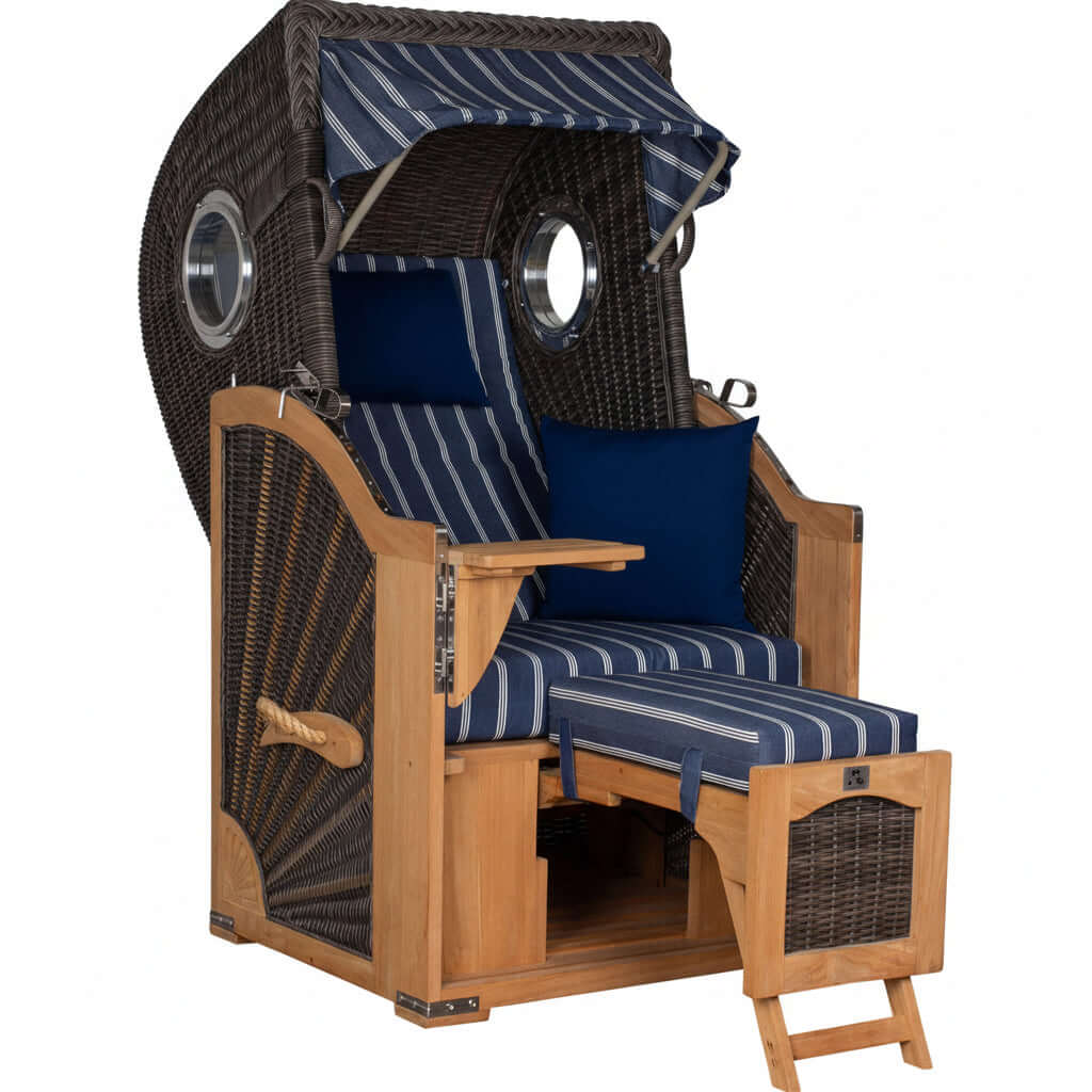 Strandkorb deVries PURE Seemöwe Teak PE stone grey mit Bullaugen und blau-gestreifter Polsterung in Größe wählbar