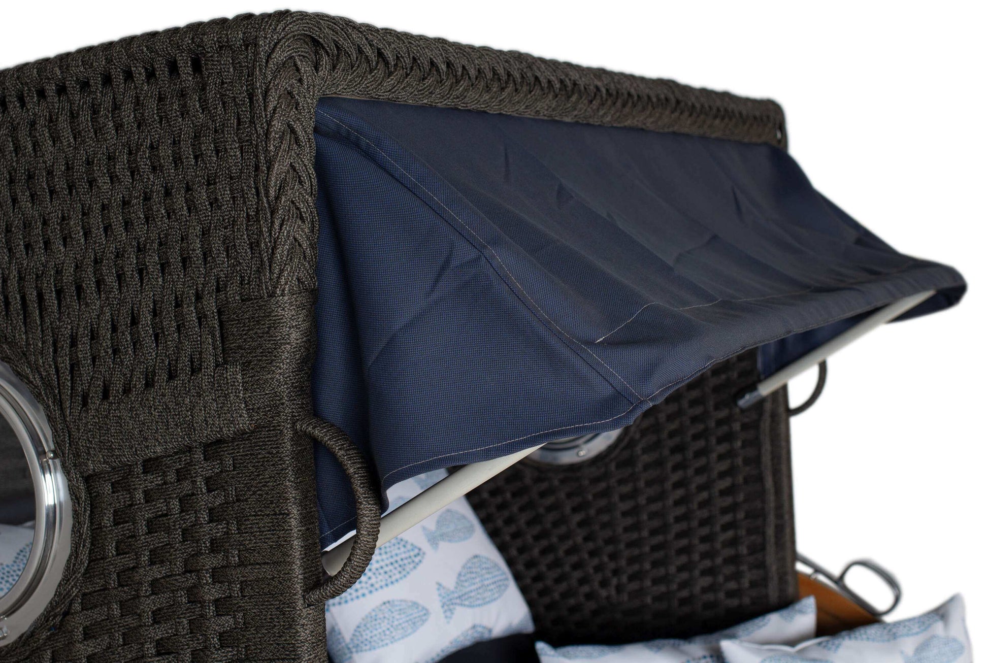 Strandkorb deVries Aruba XL Rope anthrazit mit dunkelblauer Markise und maritimem Dessin 197 Fische blau seitliche Detailansicht