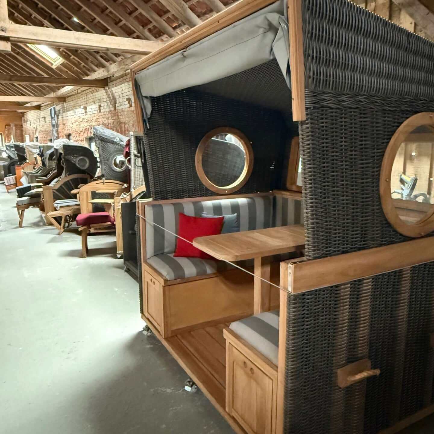 Ausstellung mit Gosch Lounge 6-Sitzer Teakholz