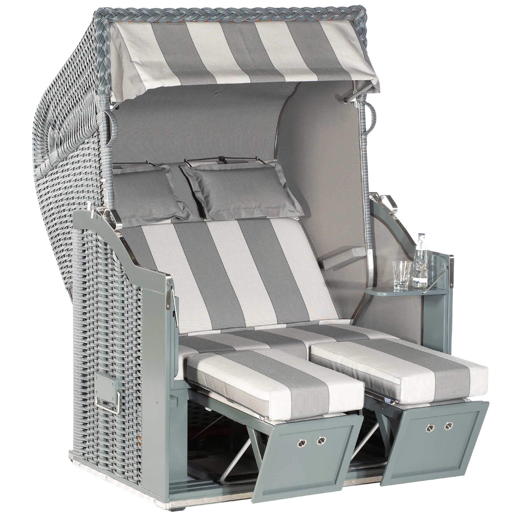Strandkorb Sonnenpartner Modell Classic PE-Geflecht in Onix mit grauen Streifen und Holzdetails, 2-Sitzer Halblieger.