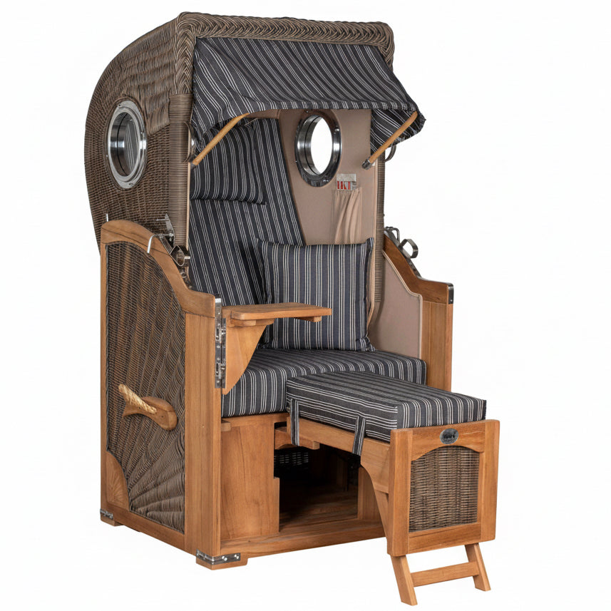 Strandkorb Mr. Deko Düne Bullaugen Teak PE-grey 1-Sitzer Dessin 500 auf Terrasse, maritimer Einsitzer aus Teakholz