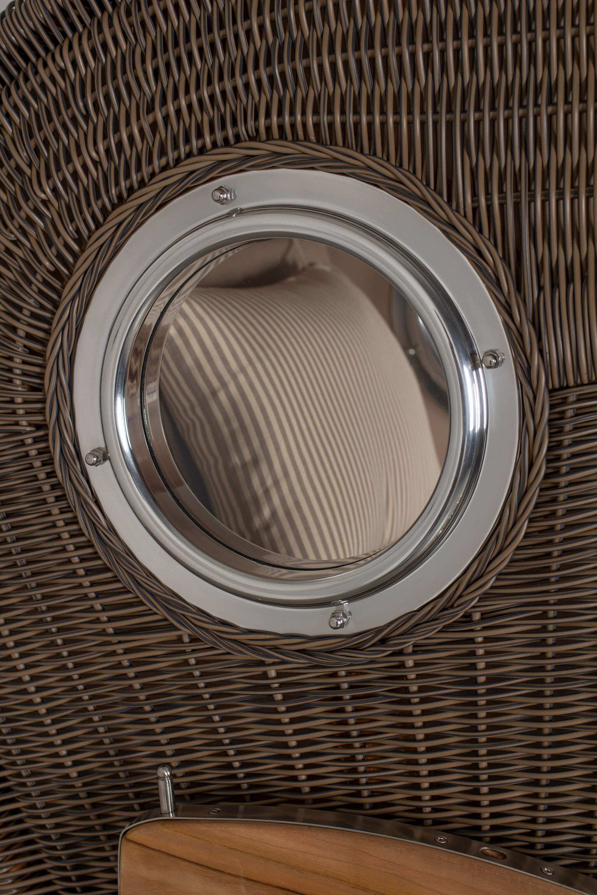 Strandkorb Mr. Deko Düne Bullaugen Teak PE-grey Detailansicht Bullauge im Geflecht, 1-Sitzer Dessin 534