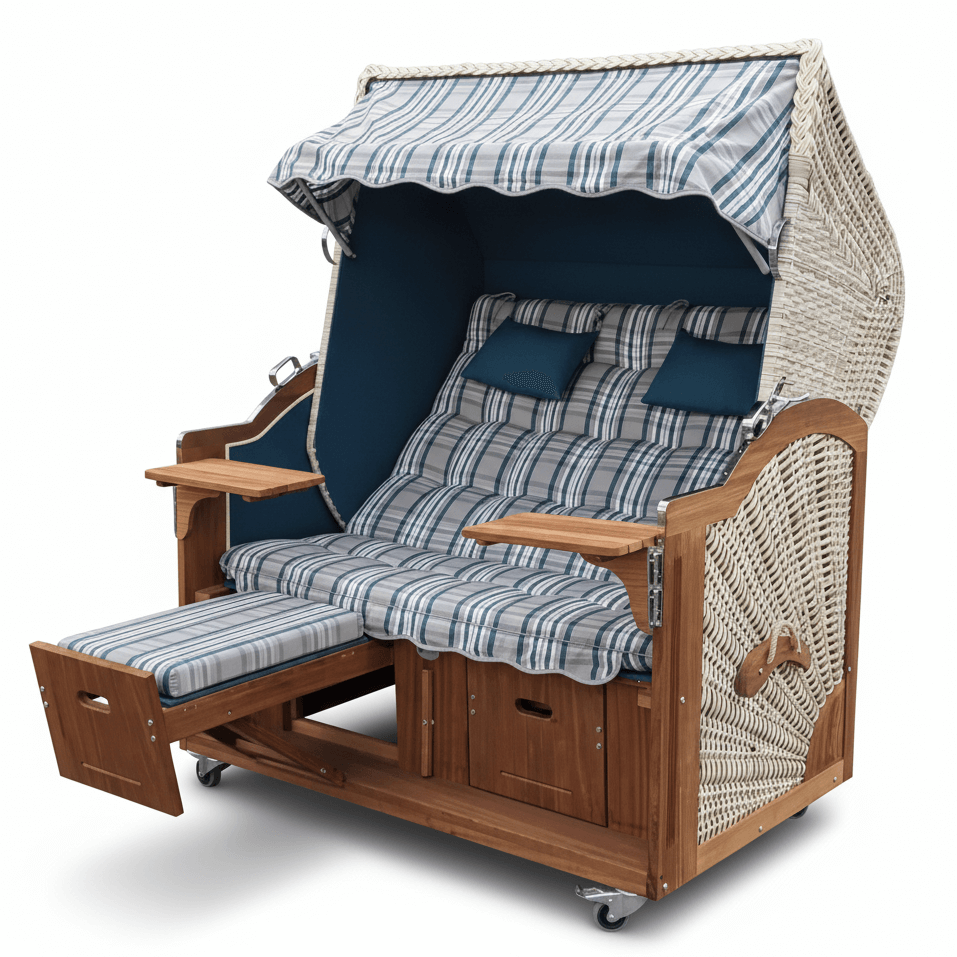 Strandkorb Prieß Modell Meister aus Iroko Holz mit PE Geflecht taupe und blau kariertem Stoffdessin, komfortabler Luxus Strandkorb