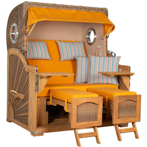 Strandkorb Mr. Deko Düne Grande Bullaugen Teak PE banana 2,5-Sitzer in Orange mit bequemen Polstern und Holzstruktur