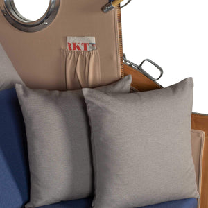 Strandkorb Kissen in Grau auf dem Düne Grande Teak PE banana 2,5-Sitzer mit Bullaugen