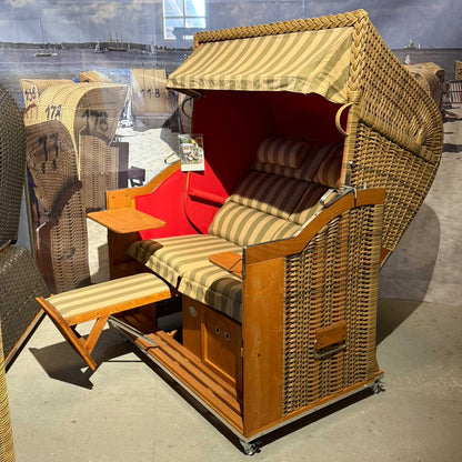 Strandkorb Sonnenpartner Modell Classic XL PE maronet, Holz lasiert, Dessin Banda sand uni rot