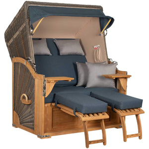 Strandkorb Seeblick Teak PE grau 2-Sitzer mit bequemen Kissen für entspannende Momente im Freien.