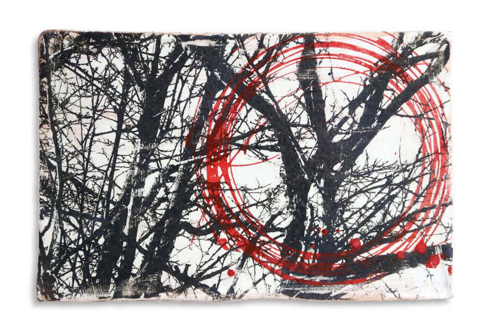 Küchenfliese 2403 mit abstrakten schwarzen Zweigen und rotem Kreis, dekorative Keramikfliese 20 x 30 cm für moderne Küche