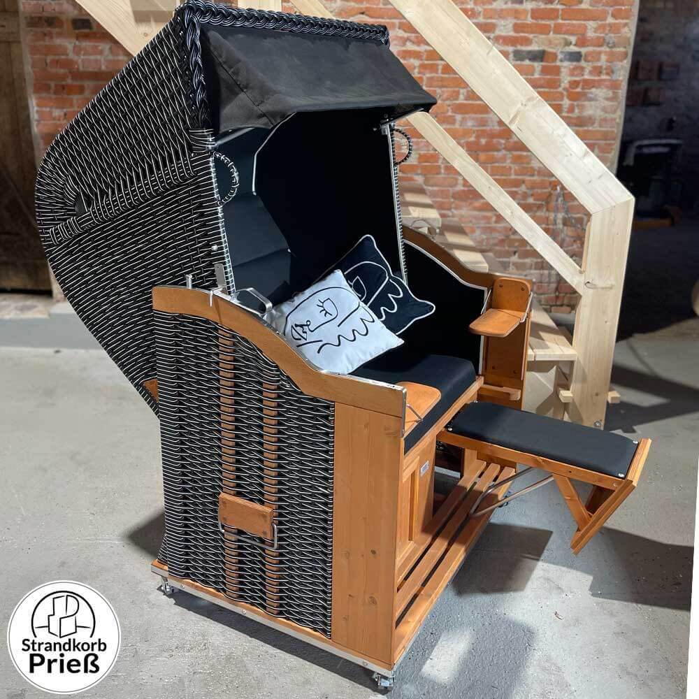 Strandkorb Sonnenpartner Modell Classic mit Nadelstreifen in schwarz-weiss, Holz lasiert und inkl. 2-Kissen.