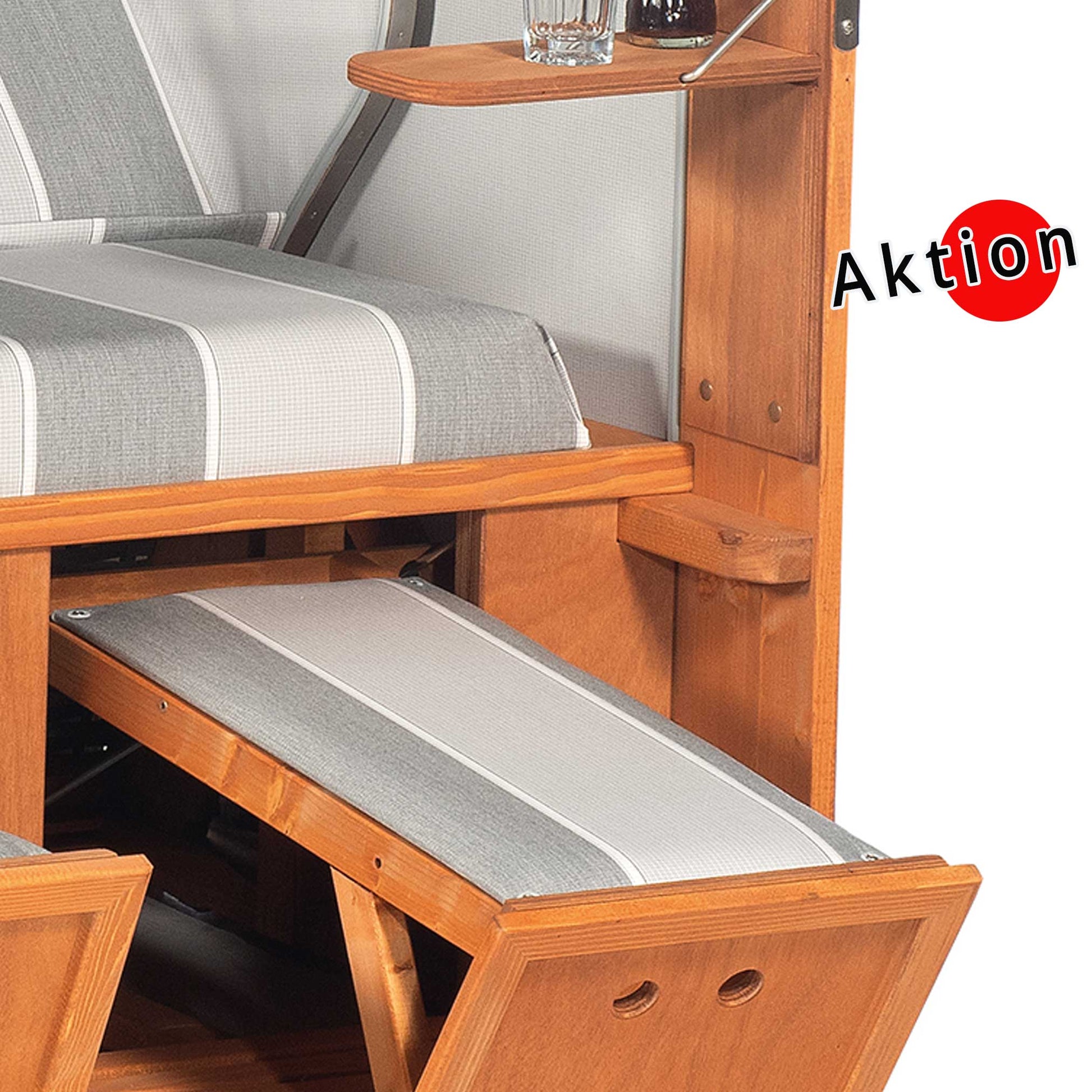 Nr. 1 - Strandkorb mit komfortablem Sitz und praktischem Fußteil im exklusiven Design.