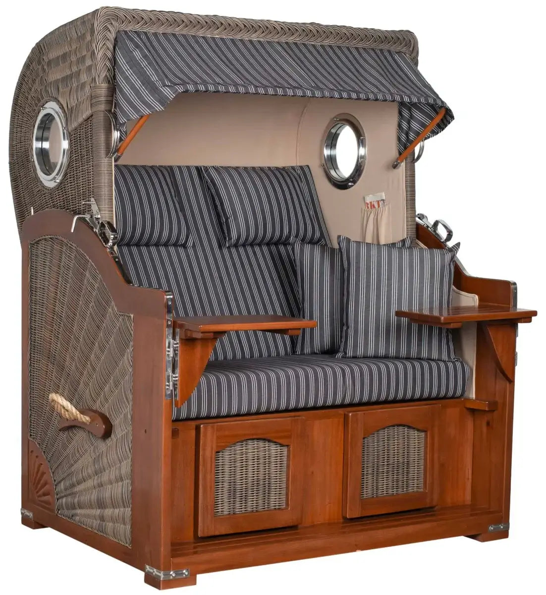 Strandkorb Mr. Deko Düne Bullaugen Mahagoni PE grey 2-Sitzer mit gemütlichen Kissen und stilvollem Design.