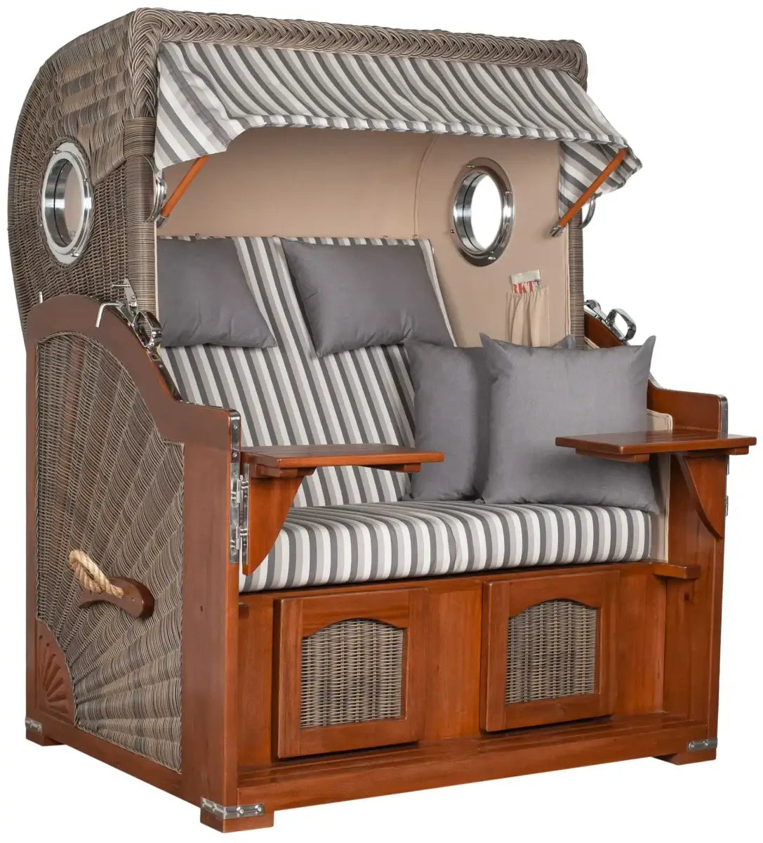 Strandkorb Mr. Deko Düne Bullaugen Mahagoni PE grey 2-Sitzer mit weich gepolsterten Kissen und elegantem Design.