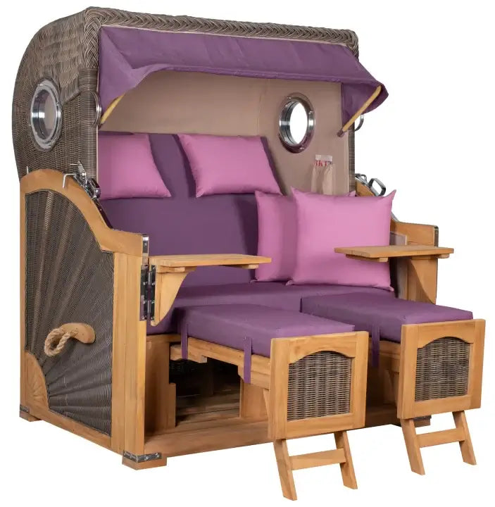 Strandkorb Mr. Deko Düne Grande 2,5 Sitzer Bullaugen in grey mit komfortablen Kissen und Teak-Gestell.