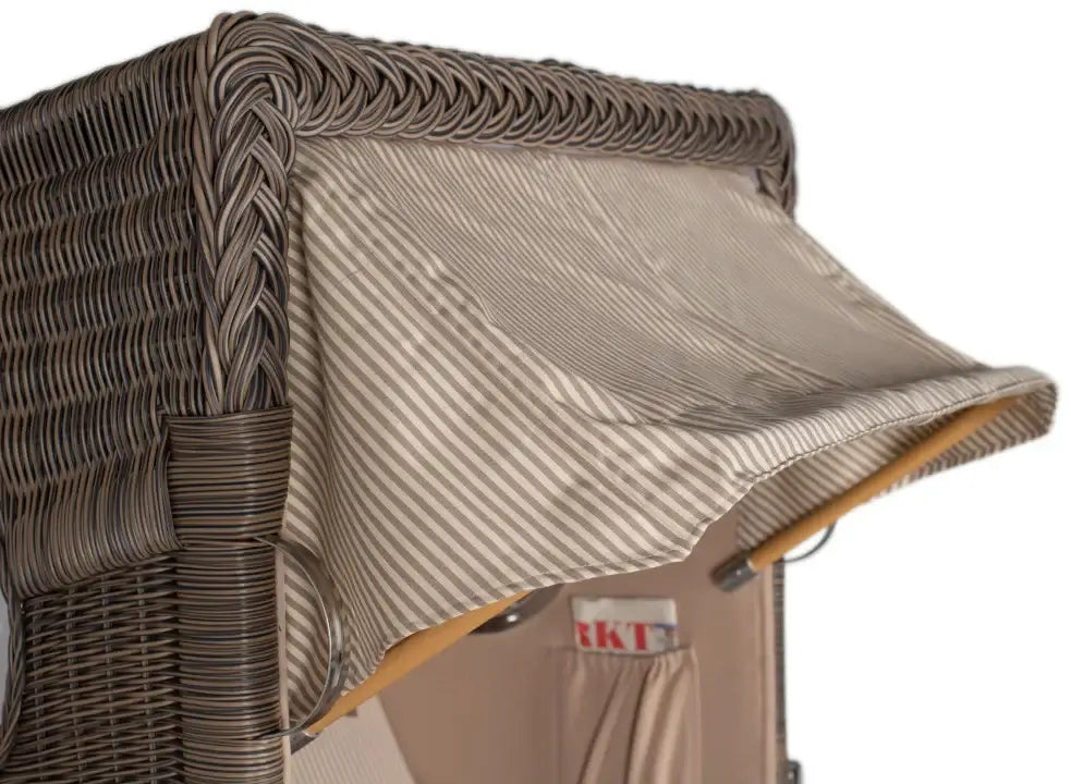 Strandkorb Detailansicht Düne Bullaugen Teak PE-grey 1-Sitzer mit beige braun gestreiftem Sonnendach