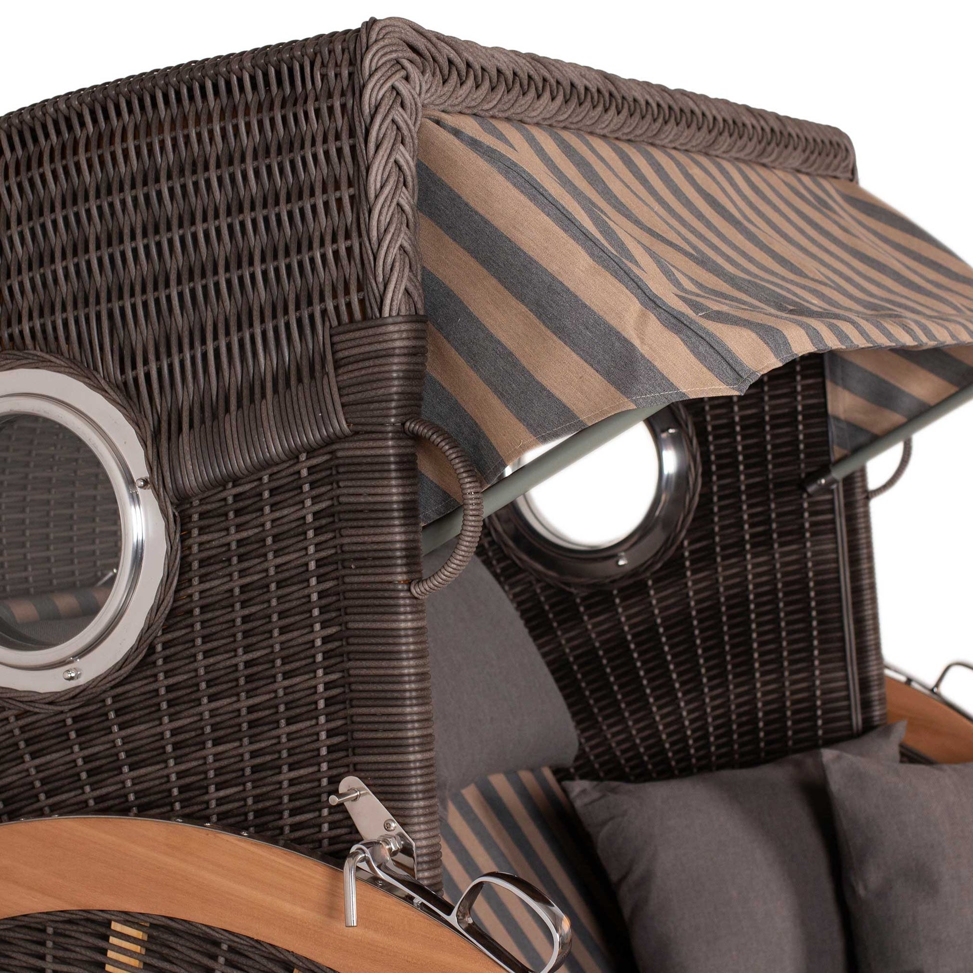 Strandkorb deVries PURE Seemöwe Teak PE stone grey mit Bullaugen und Markisenstoff Dessin 248 Detailansicht Kopfteil