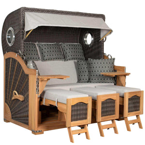 Strandkorb Seemöwe Teak mit Polstern und Bullaugen in stone grey, 3-Sitzer für gemütliche Stunden am Strand.